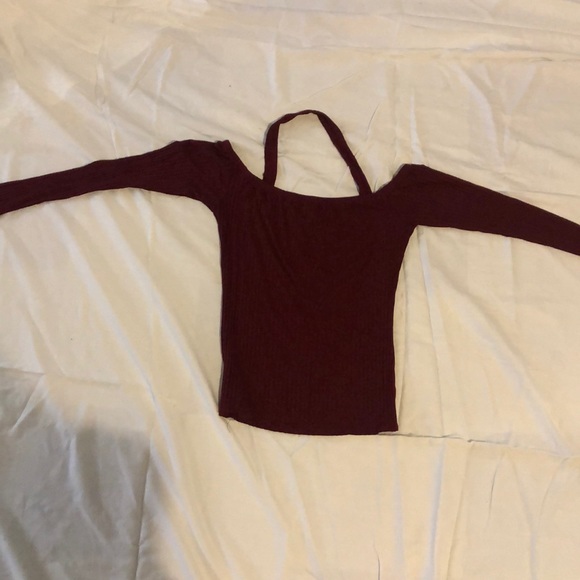 Maroon, off-shoulder top - Picture 2 of 2